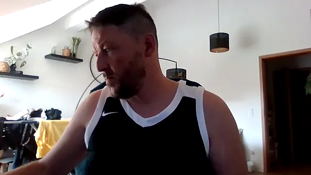 BennyLommy online show from July 20, 1:35 pm