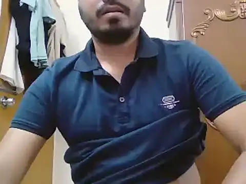 desiboyasif online show from November 17, 4:10 pm