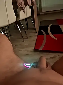 Szeltolo001 online show from April 15, 9:37 pm