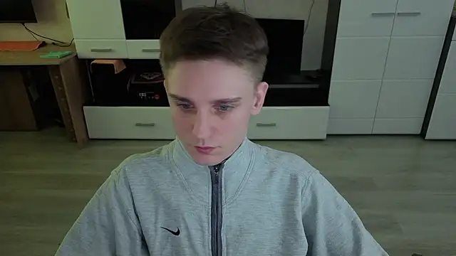 angryzan online show from February 12, 7:58 am