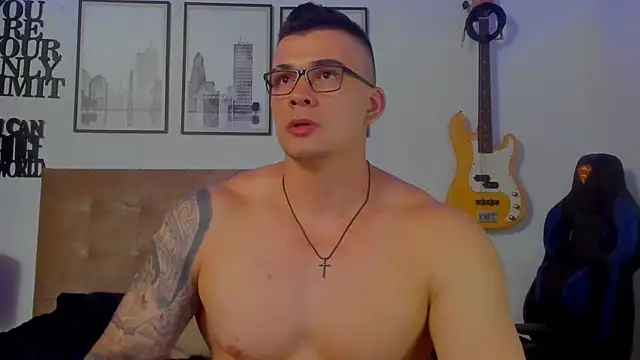 seancarreraa online show from November 8, 10:35 pm