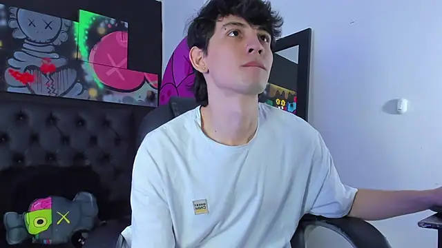 Santi delacruz online show from January 29, 4:30 pm