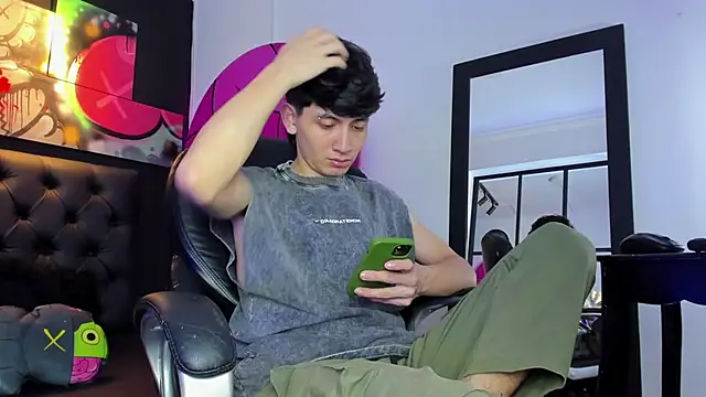 Santi delacruz online show from February 25, 2:44 pm