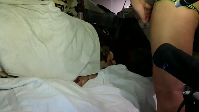 Phelyxx elgato online show from December 6, 1:07 am