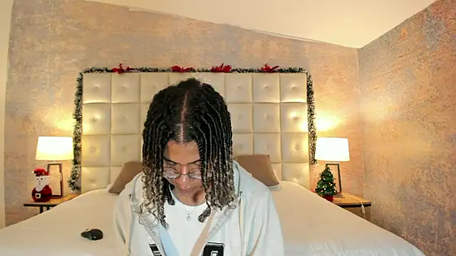 Maxim-Walker online show from January 11, 2:59 am