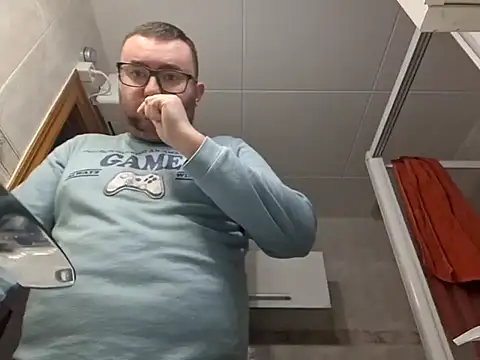 Javier bear online show from February 18, 1:44 pm