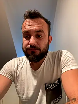 cosmin9000 online show from October 5, 6:28 am