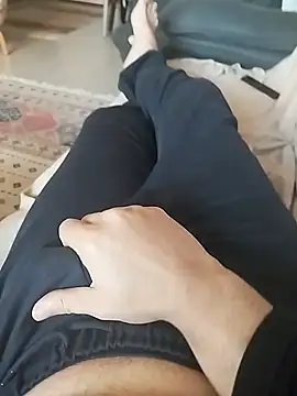 Snapshot of xozox chatting on January 28, 1:49 pm xozox online show from January 28, 1:49 pm