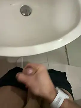 Siggidc2n online show from December 9, 11:26 am