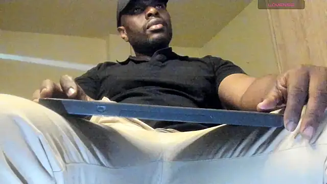 thomas santtos1 online show from July 2, 3:45 am
