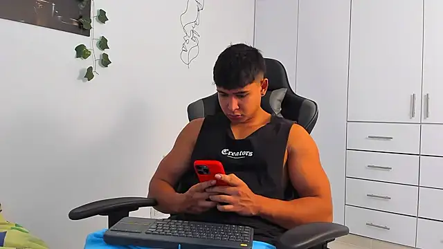 Bray Kevin online show from December 17, 8:37 pm