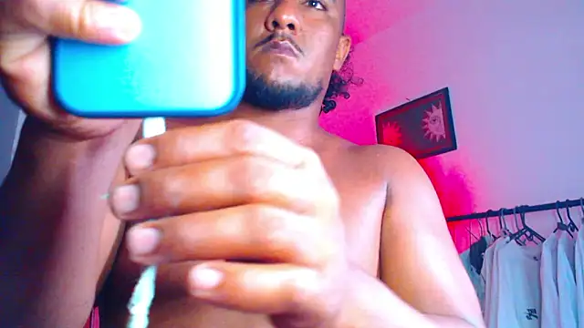 yosoy enzo2020 online show from March 15, 4:42 am