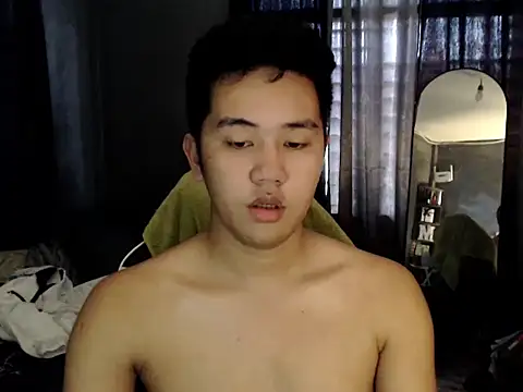 xgregor07 online show from December 4, 5:25 am