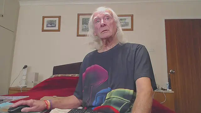 WaverlyKernow online show from November 19, 2:06 pm