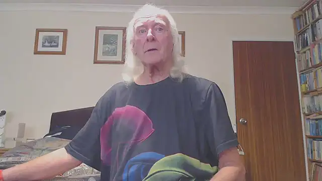 WaverlyKernow online show from February 28, 1:32 pm