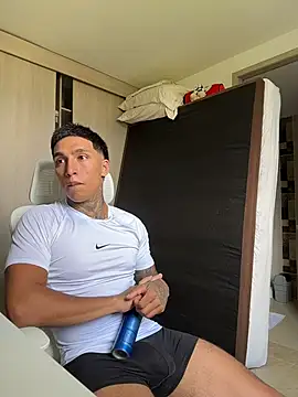 sendfer online show from April 9, 7:09 pm