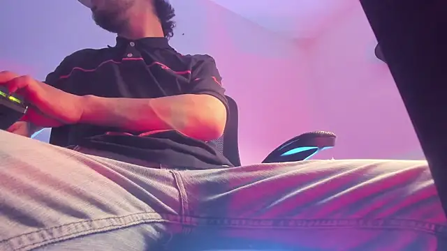 s sven03 online show from December 3, 12:16 am