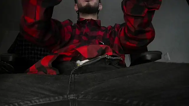 s sven03 online show from September 11, 7:18 am