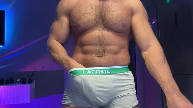 KarlosRichi online show from November 15, 7:05 pm