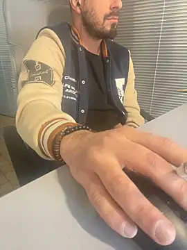 giorgakaci69 online show from February 23, 11:34 am