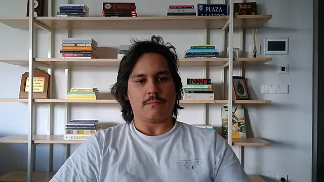 nick788622 online show from May 15, 3:31 pm