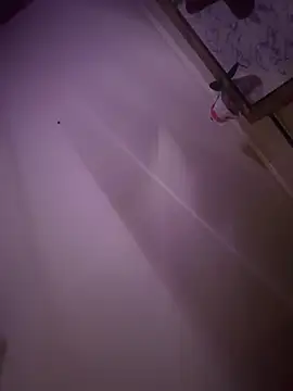 Snapshot of trash4cash chatting on January 31, 5:51 am trash4cash online show from January 31, 5:51 am