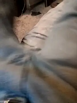 ySqmbVanbe online show from December 17, 9:43 pm