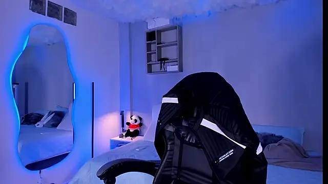 MarcoSullivan online show from November 24, 1:45 pm