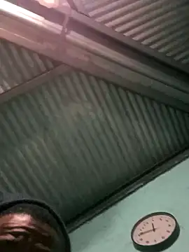 HandsomeBuoyy21 online show from April 6, 10:10 pm