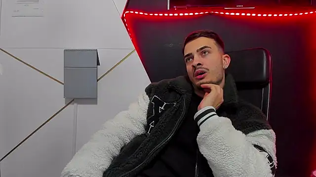 BrandonTate online show from February 11, 7:02 am