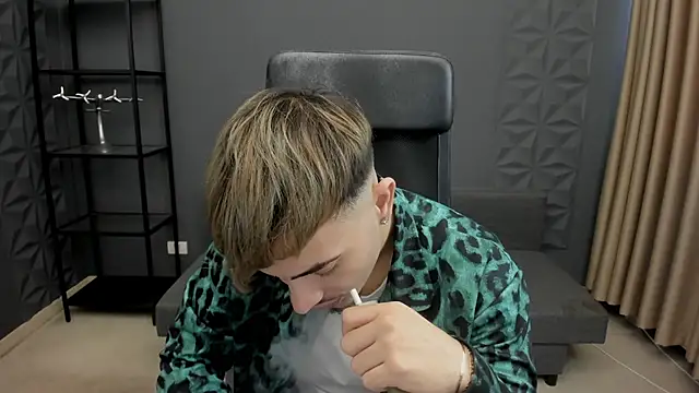 BrandonTate online show from November 22, 11:21 am