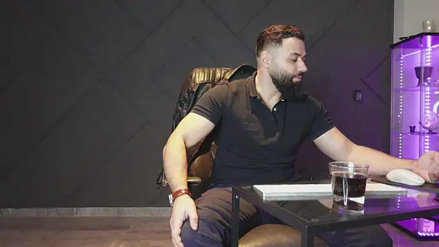 mattmasterss online show from March 9, 9:42 pm