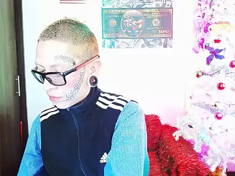 deivid estrada online show from January 10, 3:06 pm