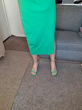 ellie-tv online show from April 24, 1:13 pm