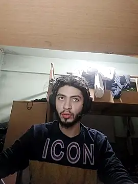 kleineid77 online show from December 13, 9:54 pm