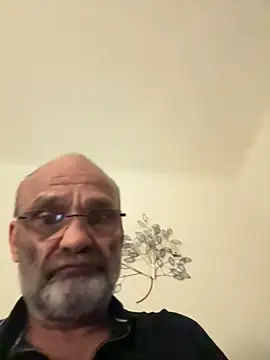 ShyDave81 online show from July 8, 3:10 am
