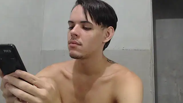 MicaelRian69 online show from April 15, 9:59 pm