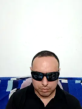 ElSunEagle online show from March 11, 1:45 am