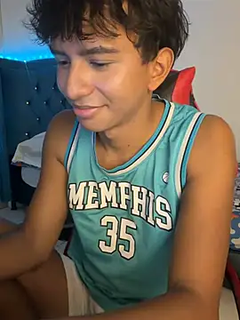 Leonarrrd 01 online show from February 10, 12:04 am