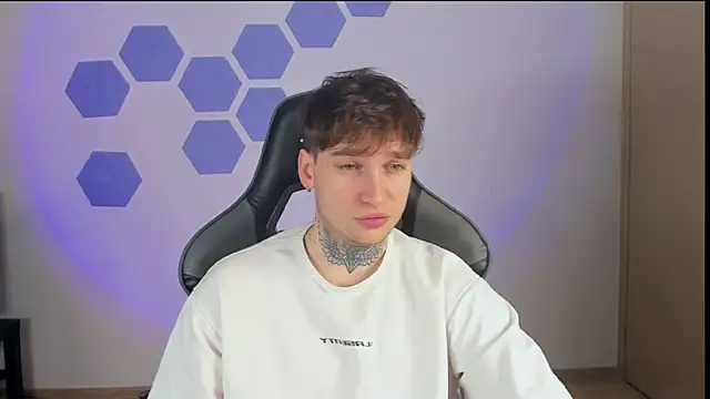 Chris Tyson online show from January 19, 6:09 am