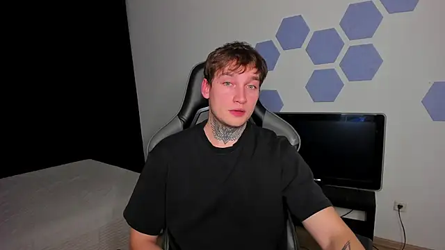 Chris Tyson online show from October 11, 10:36 pm