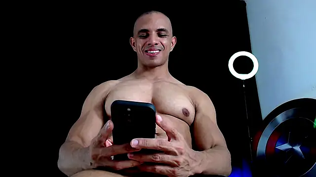 Antonywebb94 online show from December 16, 3:46 am