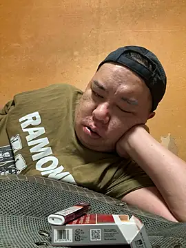 punk0805 online show from October 12, 1:05 pm