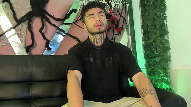 JuanCamiilo 66 online show from October 4, 3:33 am