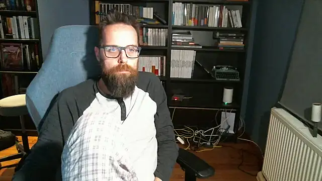 Snapshot of MeSteff chatting on February 23, 8:53 pm MeSteff online show from February 23, 8:53 pm