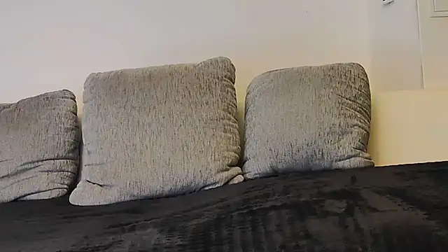 Hot ToyBoy6974 online show from March 6, 2:30 am