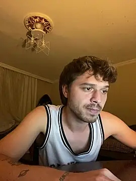 oguuxum online show from June 22, 11:42 pm
