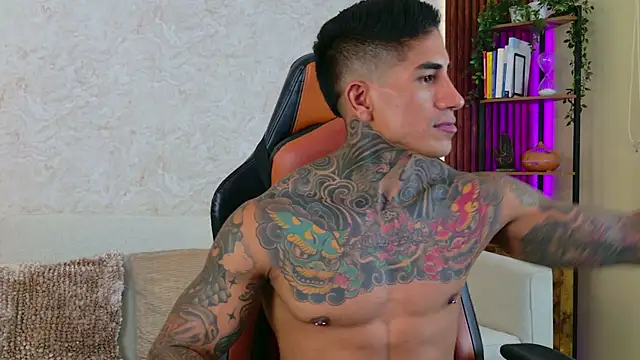 AdanReilly online show from November 7, 9:18 pm