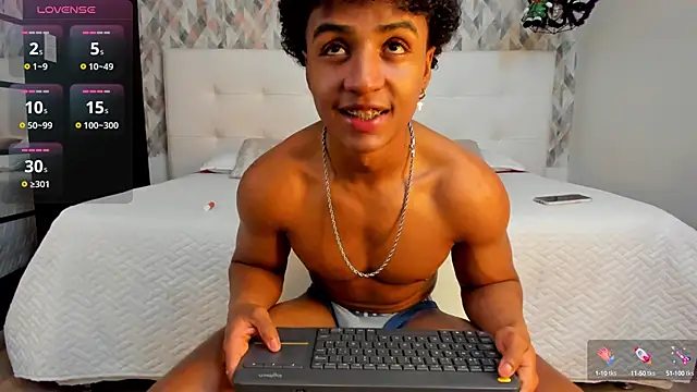 MagnusKing  online show from February 1, 7:55 pm