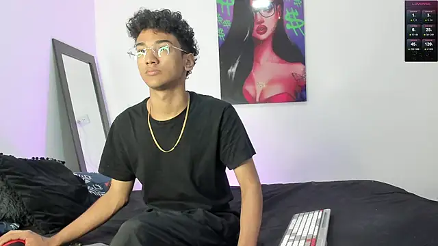 harrytwink18 online show from February 13, 1:48 pm